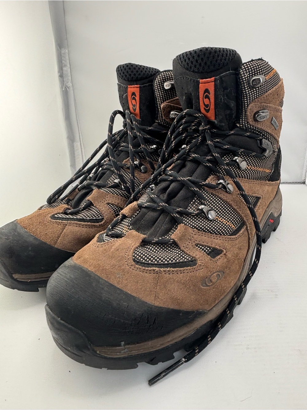 Salomon Brown and Black Men's Hiking Boots size 11.5 - Picture 6 of 16